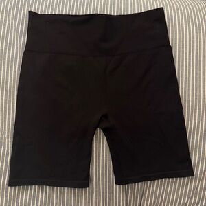 New Balance Ribbed Bike Yoga Shorts